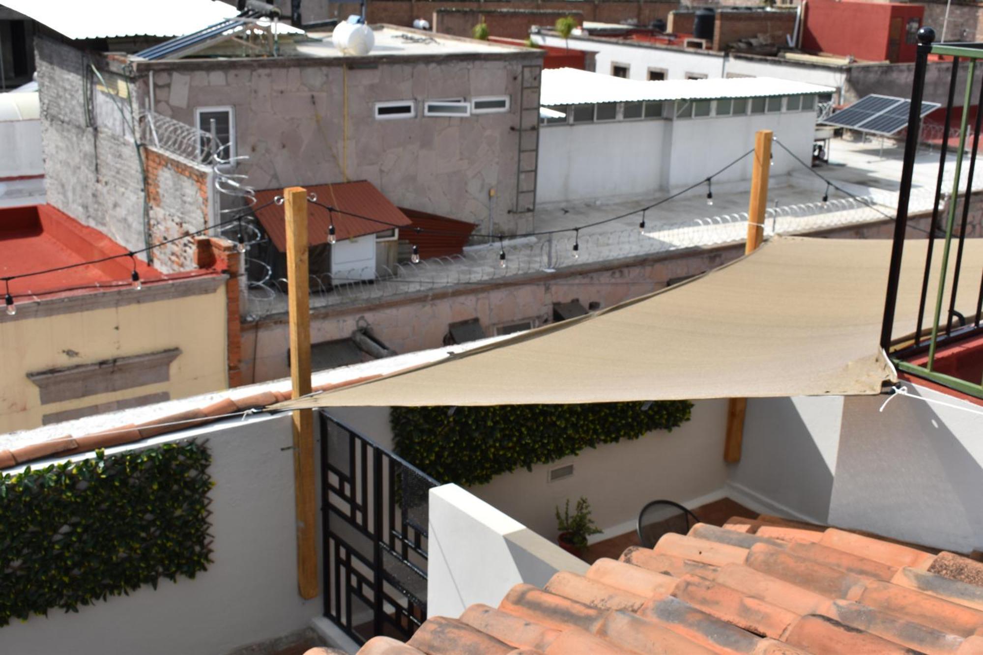 El Suburbio - Serapio Rendon Morelia Exterior foto