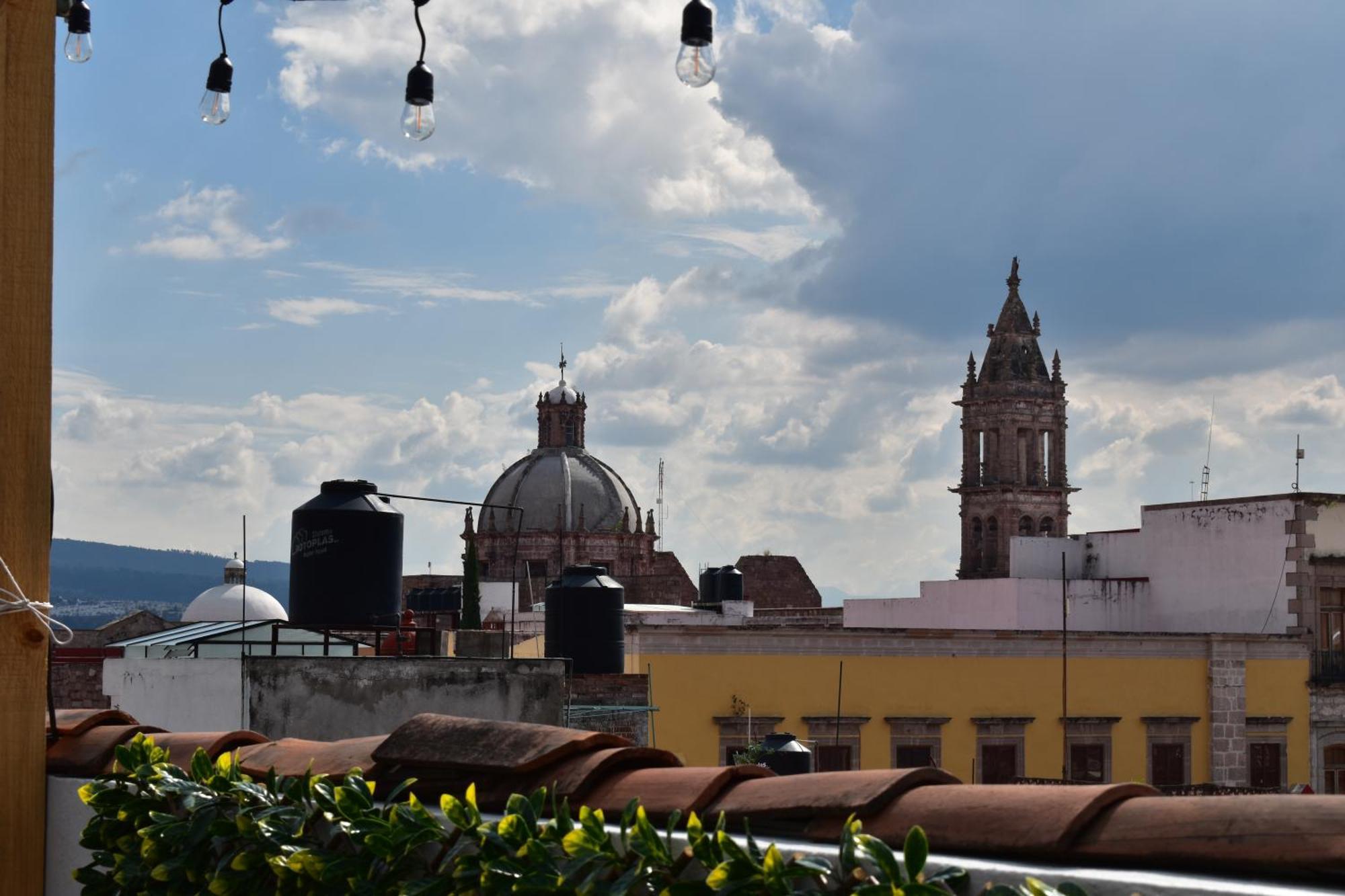 El Suburbio - Serapio Rendon Morelia Exterior foto